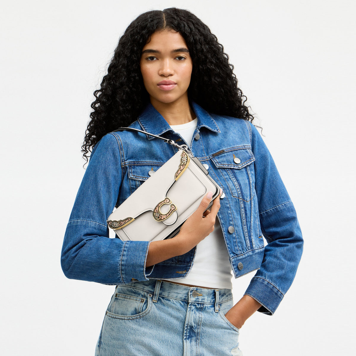 Tabby Shoulder Bag 26 With American Craft Buckle