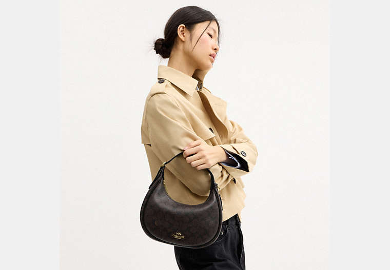 Emily Shoulder Bag In Signature Canvas