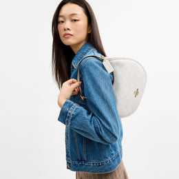 Emily Shoulder Bag In Signature Canvas