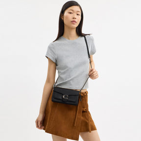 Tabby Chain Clutch