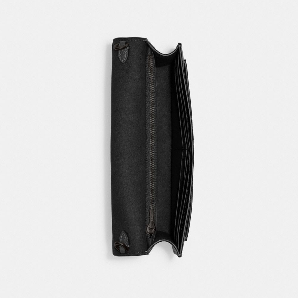 Tabby Chain Clutch