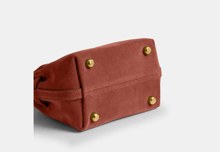 Soft Empire Carryall Bag 21
