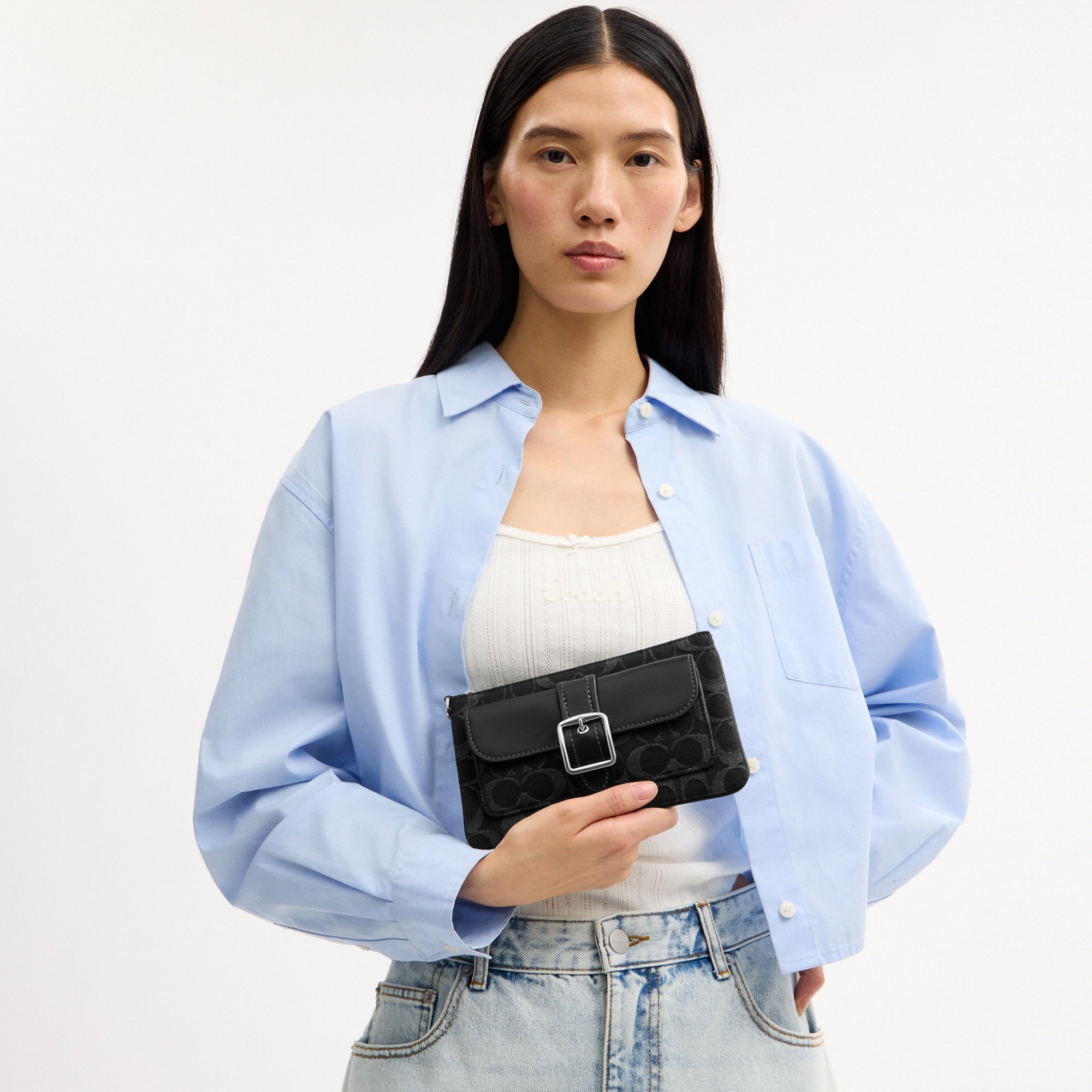 Ashton Wristlet In Signature Denim