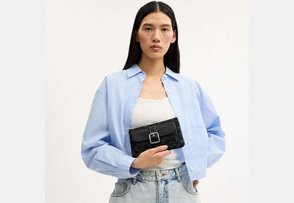 Ashton Wristlet In Signature Denim