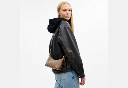 Caitlin Shoulder Bag In Signature Canvas
