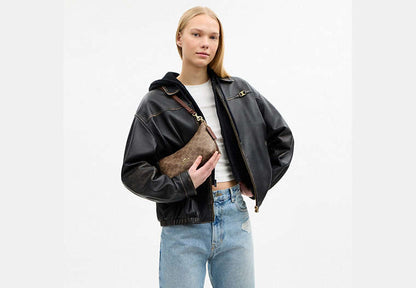 Caitlin Shoulder Bag In Signature Canvas