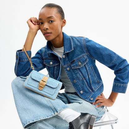 Ashton Wristlet In Signature Leather