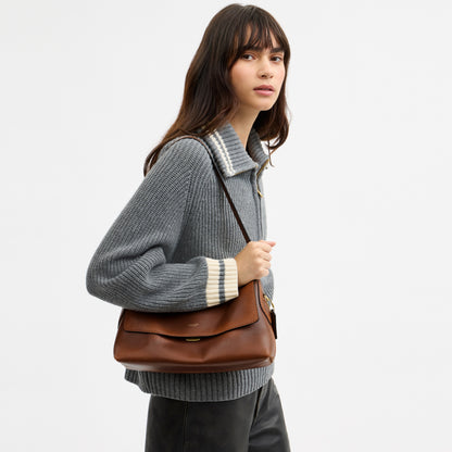 Chelsea Shoulder Bag 30 In Loved Leather