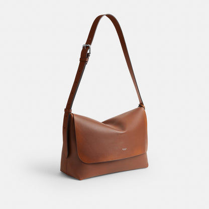 Ludlow Messenger In Loved Leather