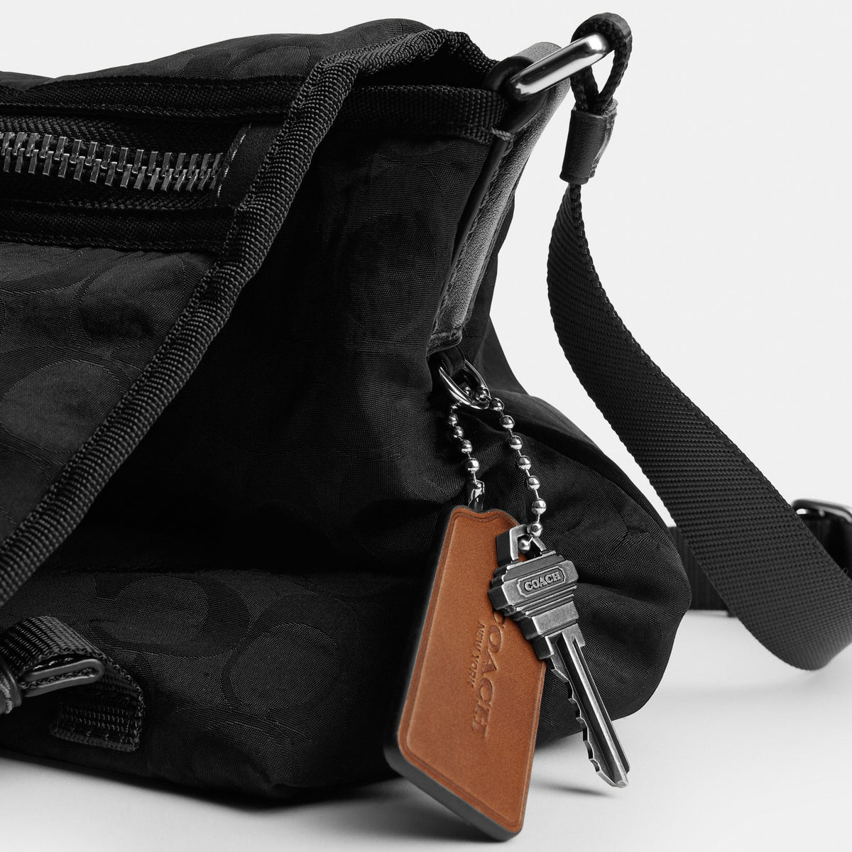 Lane Messenger In Signature Nylon