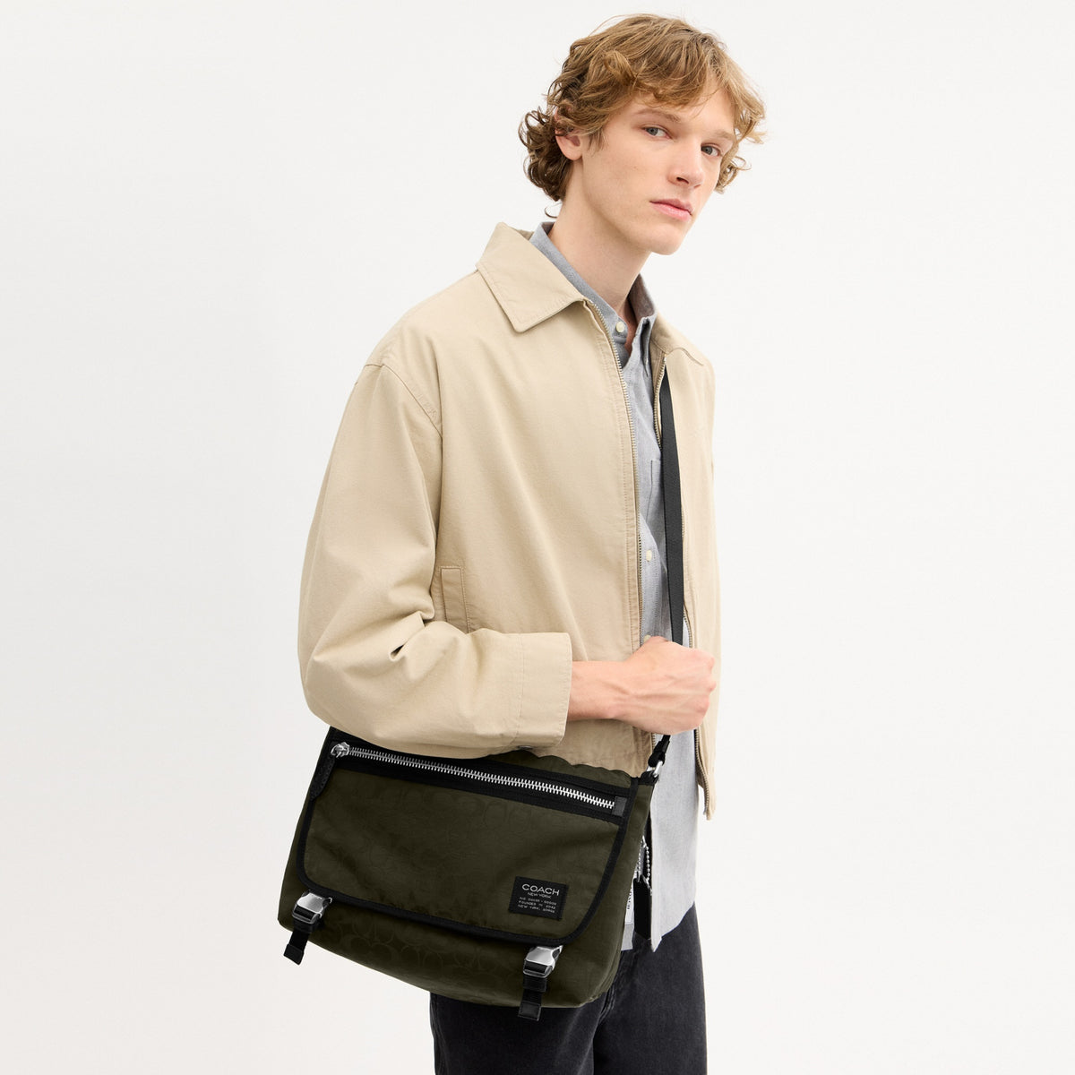 Lane Messenger In Signature Nylon