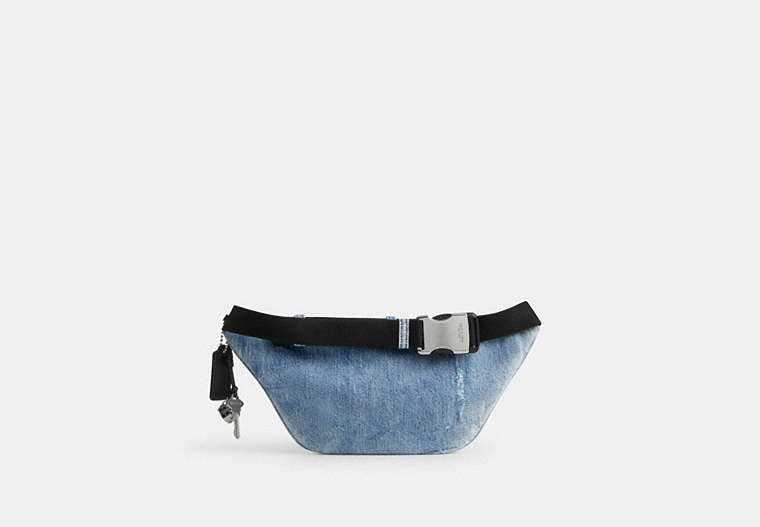Travis Belt Bag 35 In Loved Denim With Charms