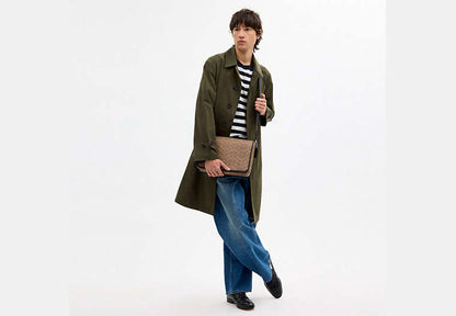 Colby Messenger Bag 32 In Signature Canvas