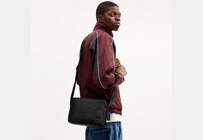 Colton Crossbody Bag 25 In Signature Canvas