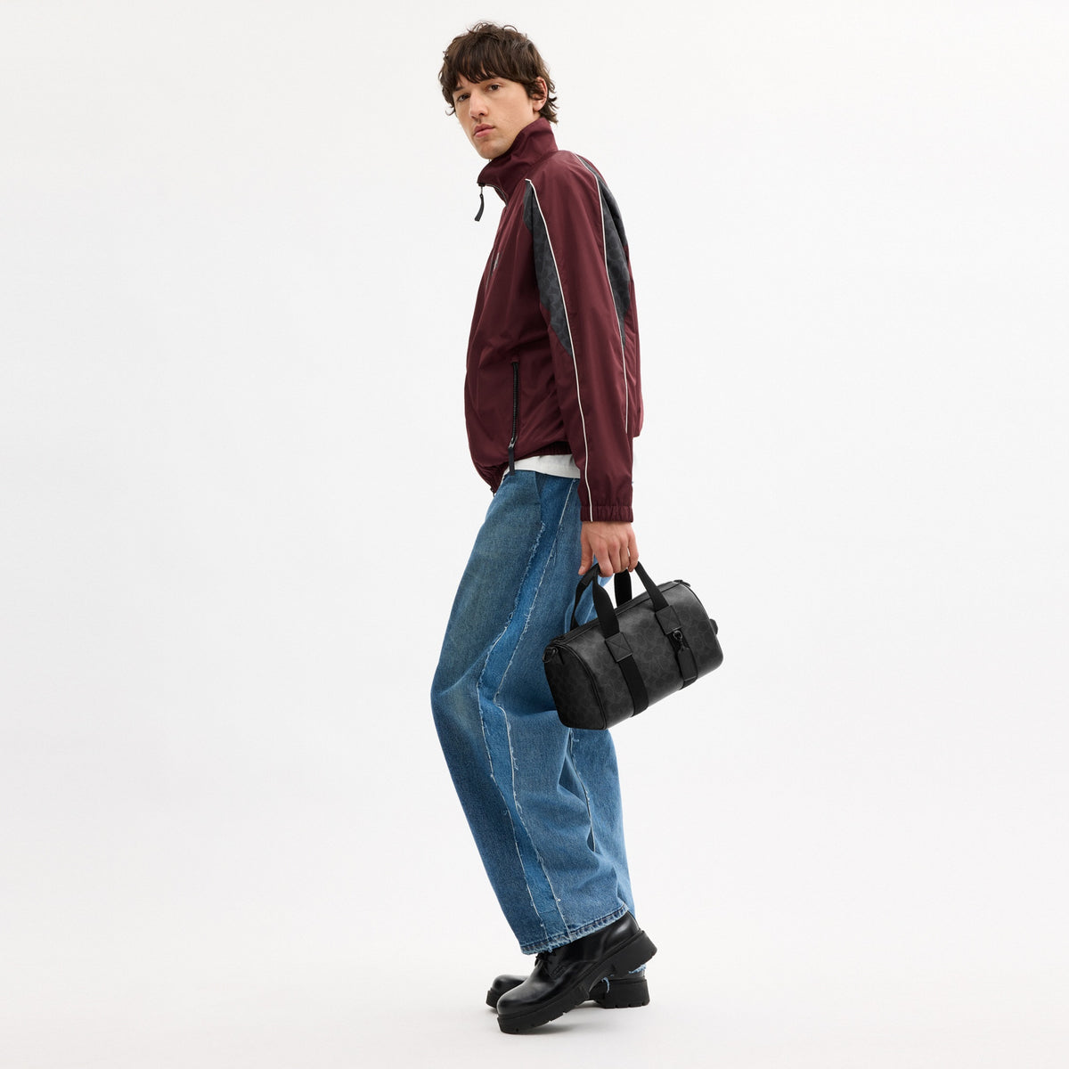 Explorer Duffle Bag 28 In Signature Canvas