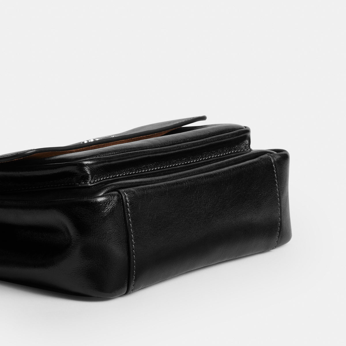Elodie Crossbody Bag 18