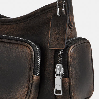 Laurel Shoulder Bag 22 With Pockets In Loved Leather