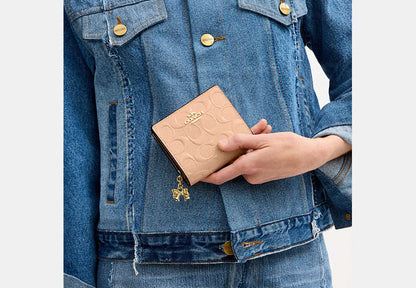 Snap Wallet In Signature Leather With Charm