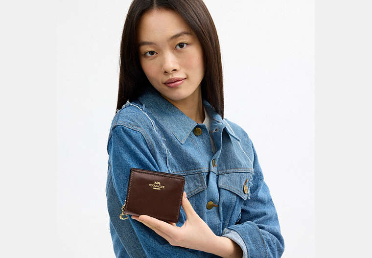 Snap Wallet With Charm