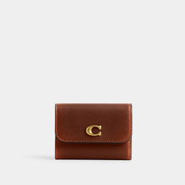 Essential Card Holder Wallet In Loved Leather