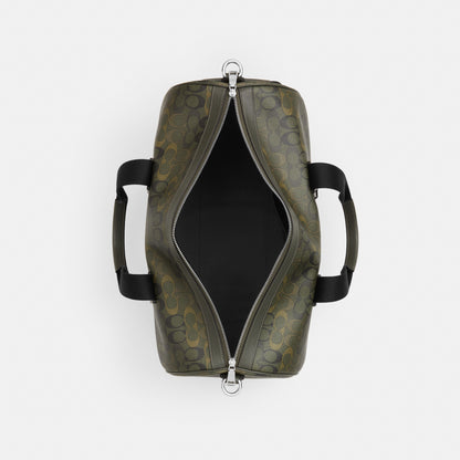 Explorer Duffle Bag 45 In Signature Camo Print