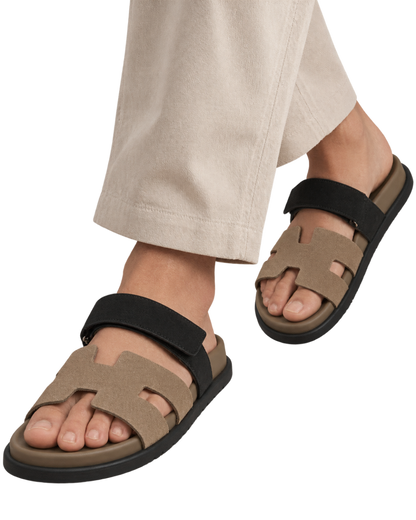 Chypre sandal in Étoupe / Noir