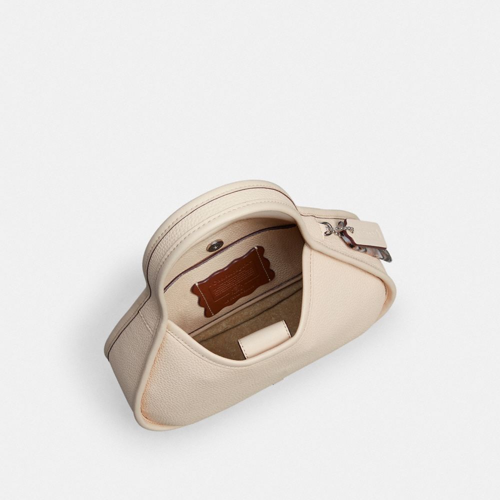 Ergo Bag In Coachtopia Leather