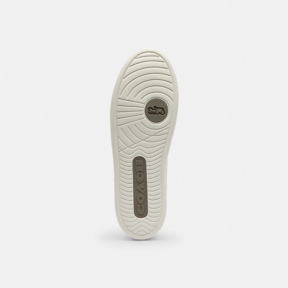 Clip Court Low Top Sneaker