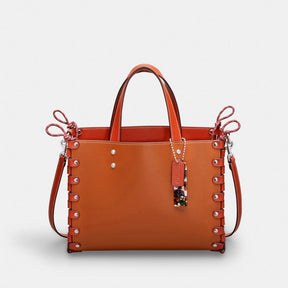 Medium Re Laceable Tote In Coachtopia Leather