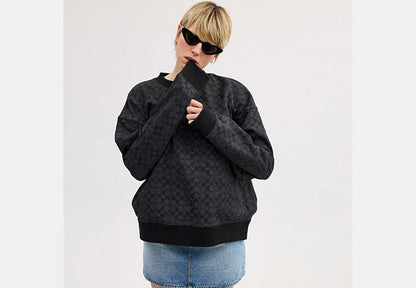 Essential Signature Crewneck