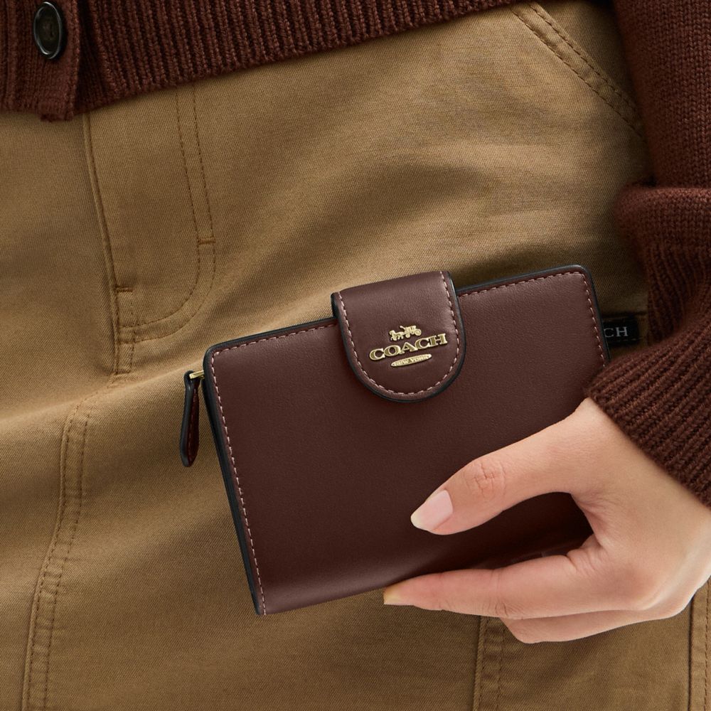 Medium Corner Zip Wallet