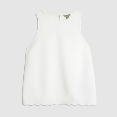 Cream Scallop Trim Tank Top