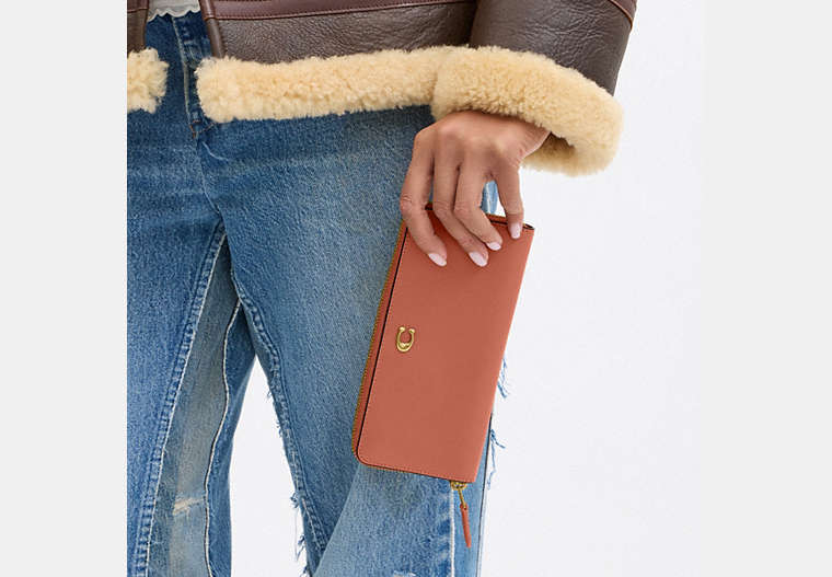 Essential Slim Accordion Zip Wallet