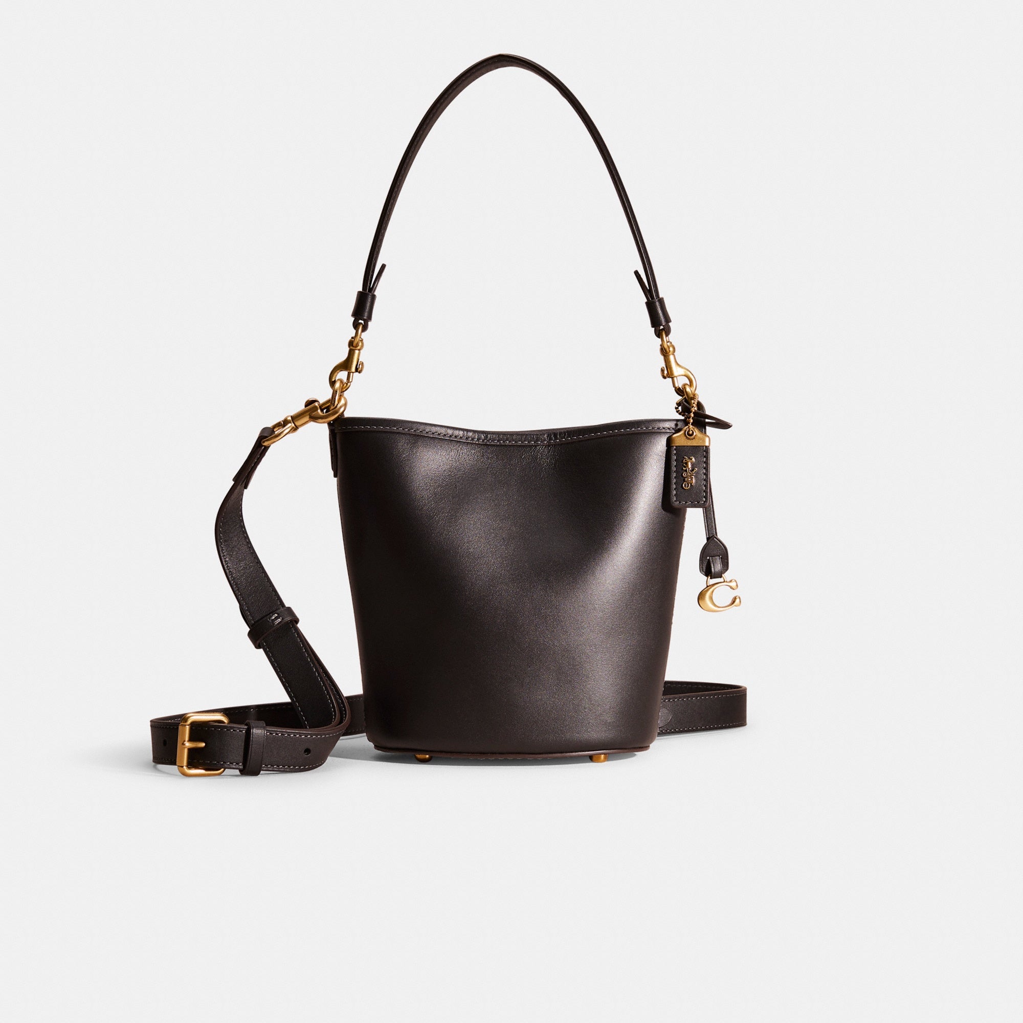 Restored Dakota Bucket Bag 16