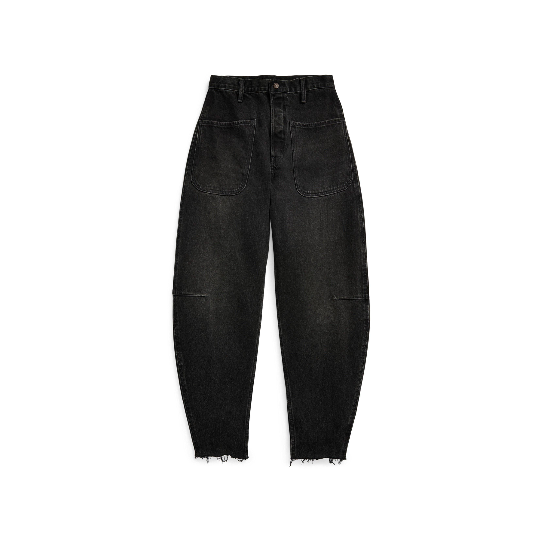 Curved Tapered Jeans