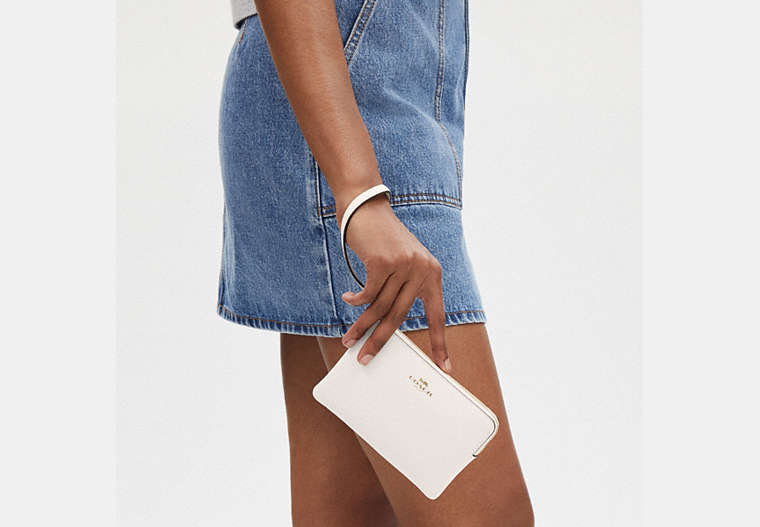 Corner Zip Wristlet