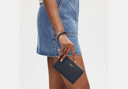 Corner Zip Wristlet