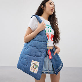 Flat Tote With Cloud Quilting