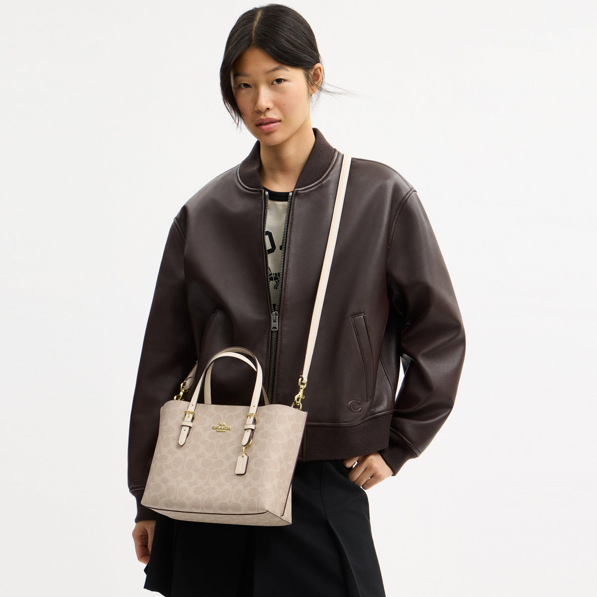Mollie Tote Bag 25 In Signature Canvas