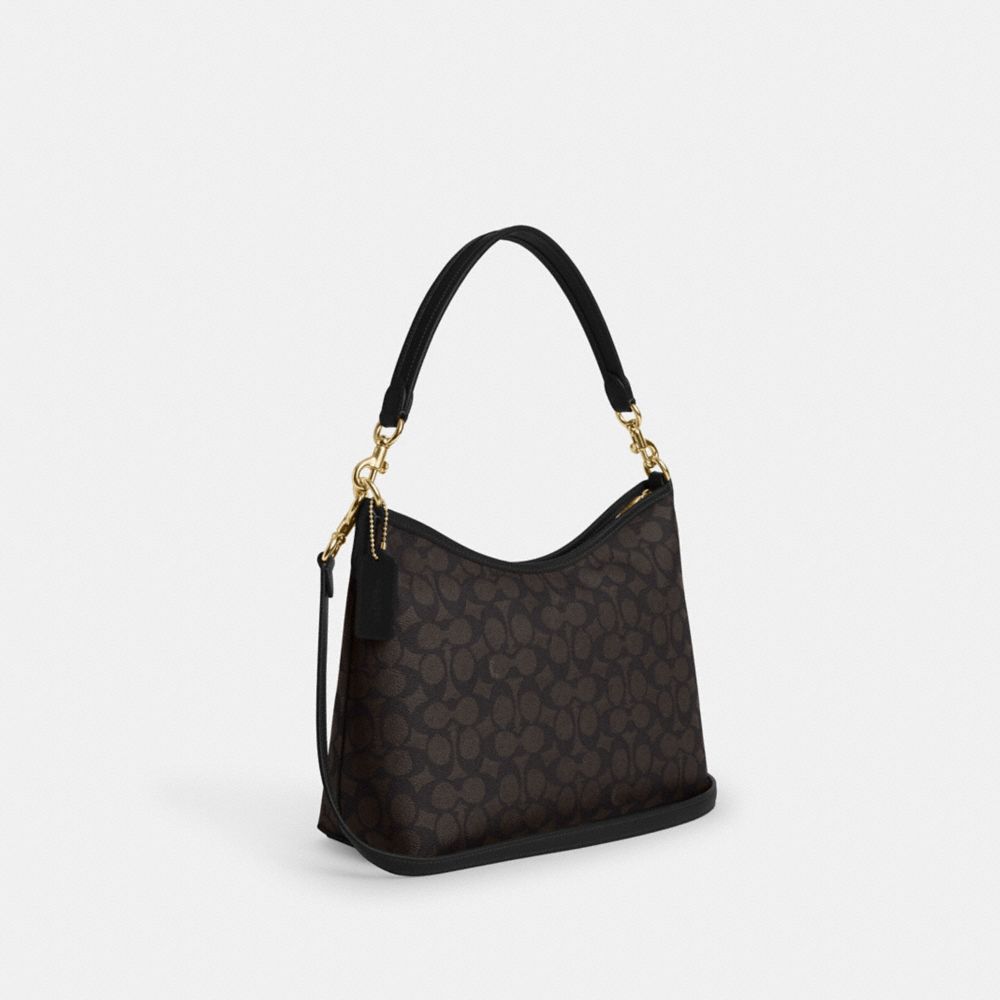 Laurel Shoulder Bag With Pockets In Loved Leather