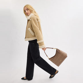 Laurel Shoulder Bag In Signature Canvas