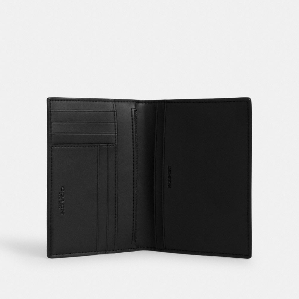 Passport Card Case In Signature Canvas