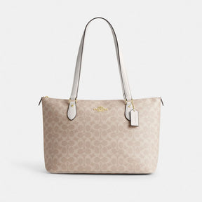 Gallery Tote Bag In Signature Canvas