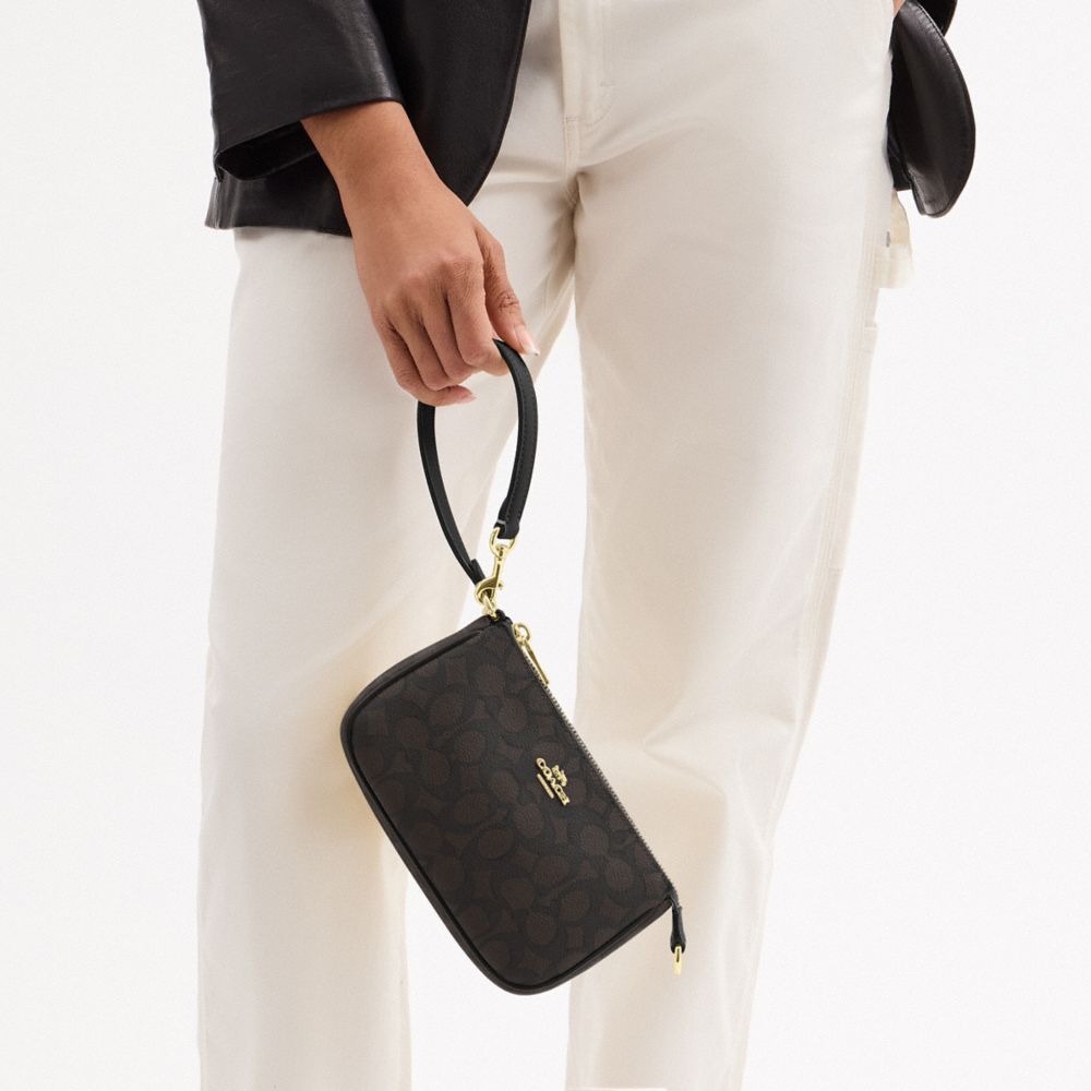 Nolita 19 In Signature Canvas