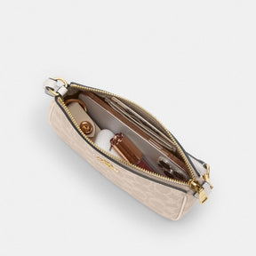 Nolita 19 In Signature Canvas