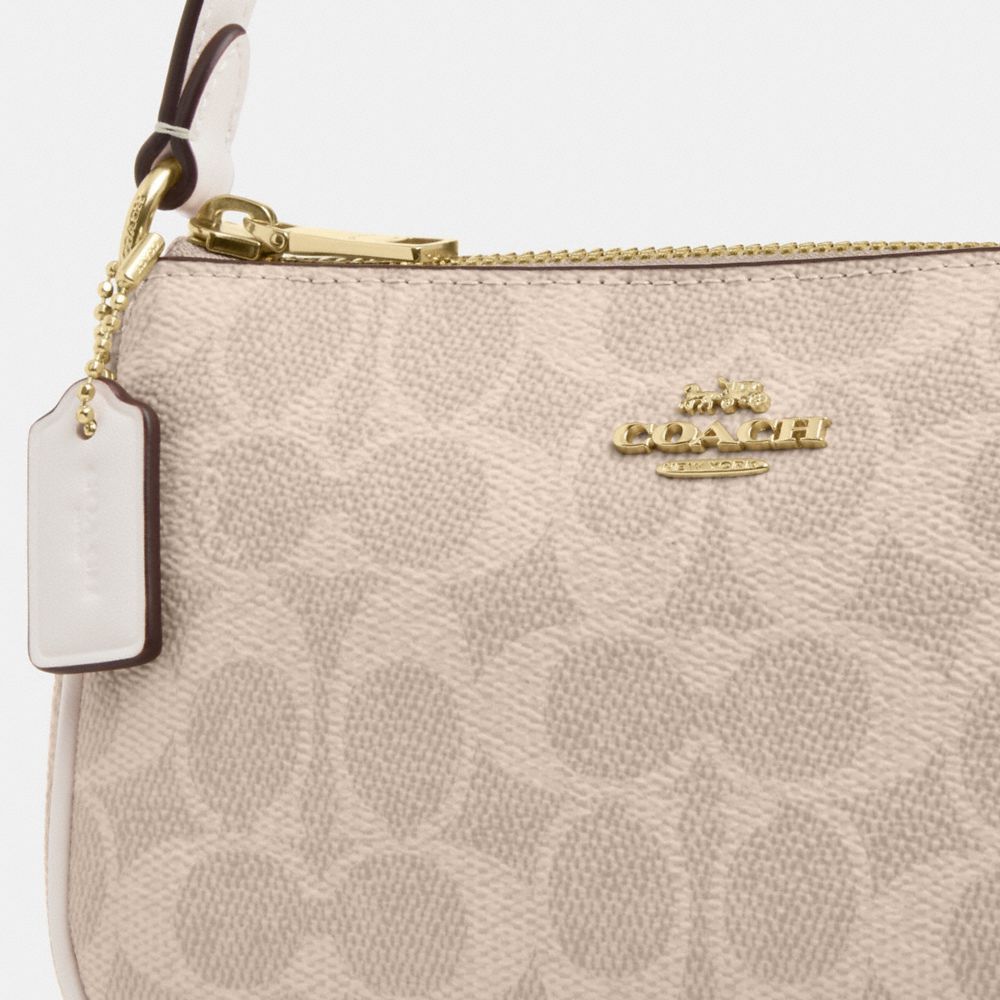 Nolita 19 In Signature Canvas