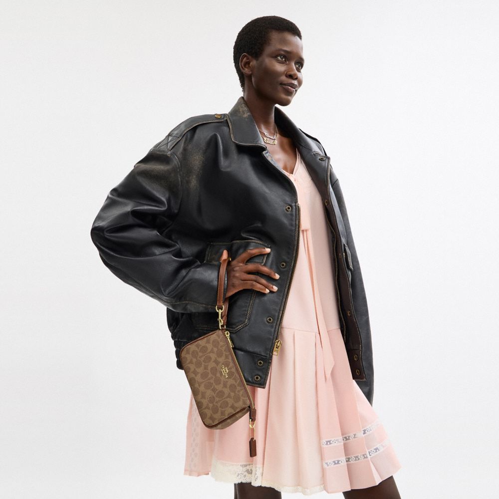 Nolita 19 In Signature Canvas