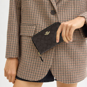 Medium Id Zip Wallet In Signature Canvas