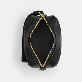 Pouch Wristlet In Signature Canvas