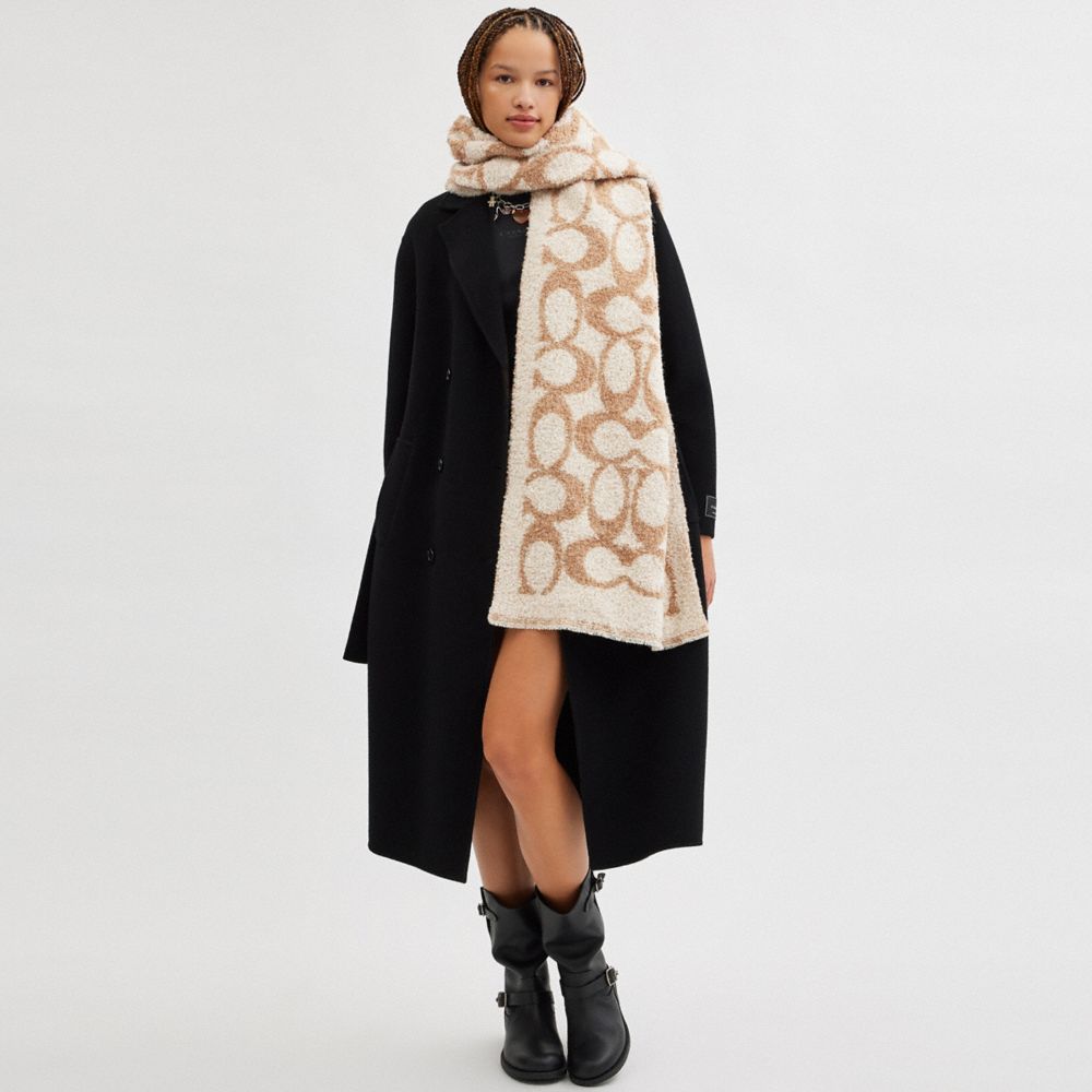 Signature Woven Muffler